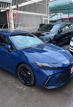 تۆیۆتا کامری